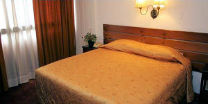 ariosto room