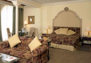 countryclub room