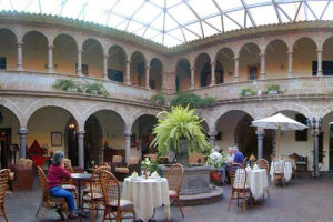 novotel cusco lobby