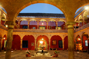 picoaga cusco courtyard