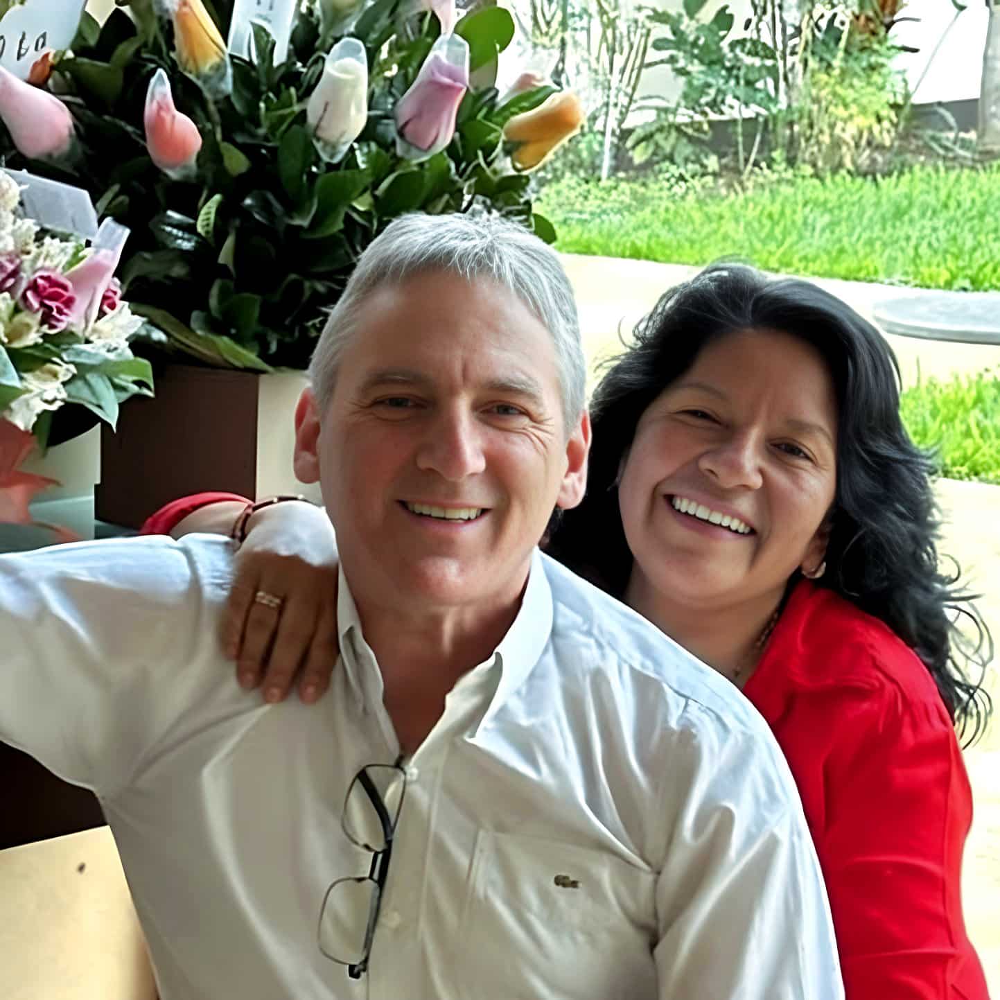 Founder of Fertur Peru Travel and her executive assistant