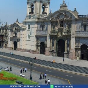 Lima Plaza de Armas, the main plaza, a UNESCO World Heritage Site. See it on a privately guided tour of Lima.