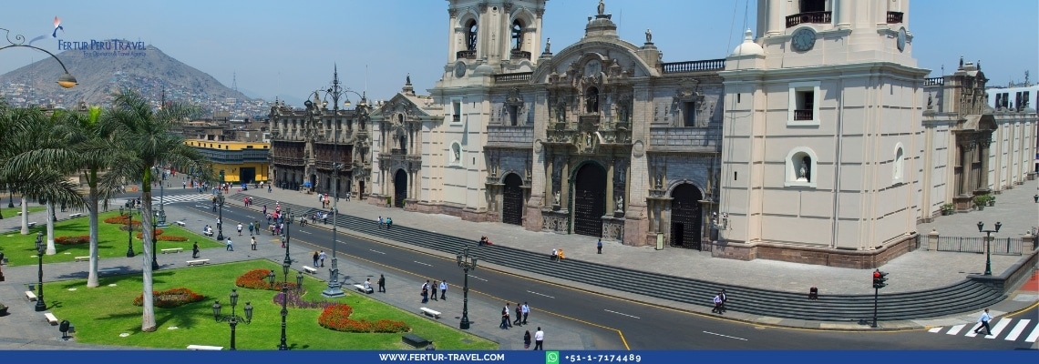 Lima Plaza de Armas, the main plaza, a UNESCO World Heritage Site. See it on a privately guided tour of Lima.